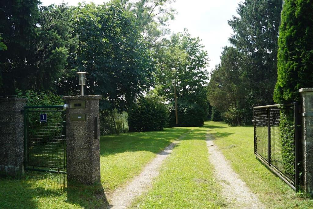 Idylisches Cottage Mit Reh فورتزيه المظهر الخارجي الصورة